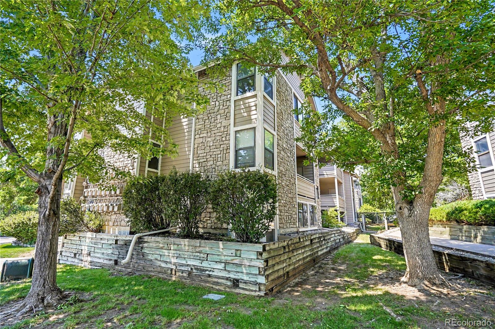 3rd image of 8376 S Upham Wy #105, Littleton, CO 80128 | MLS# 3251965