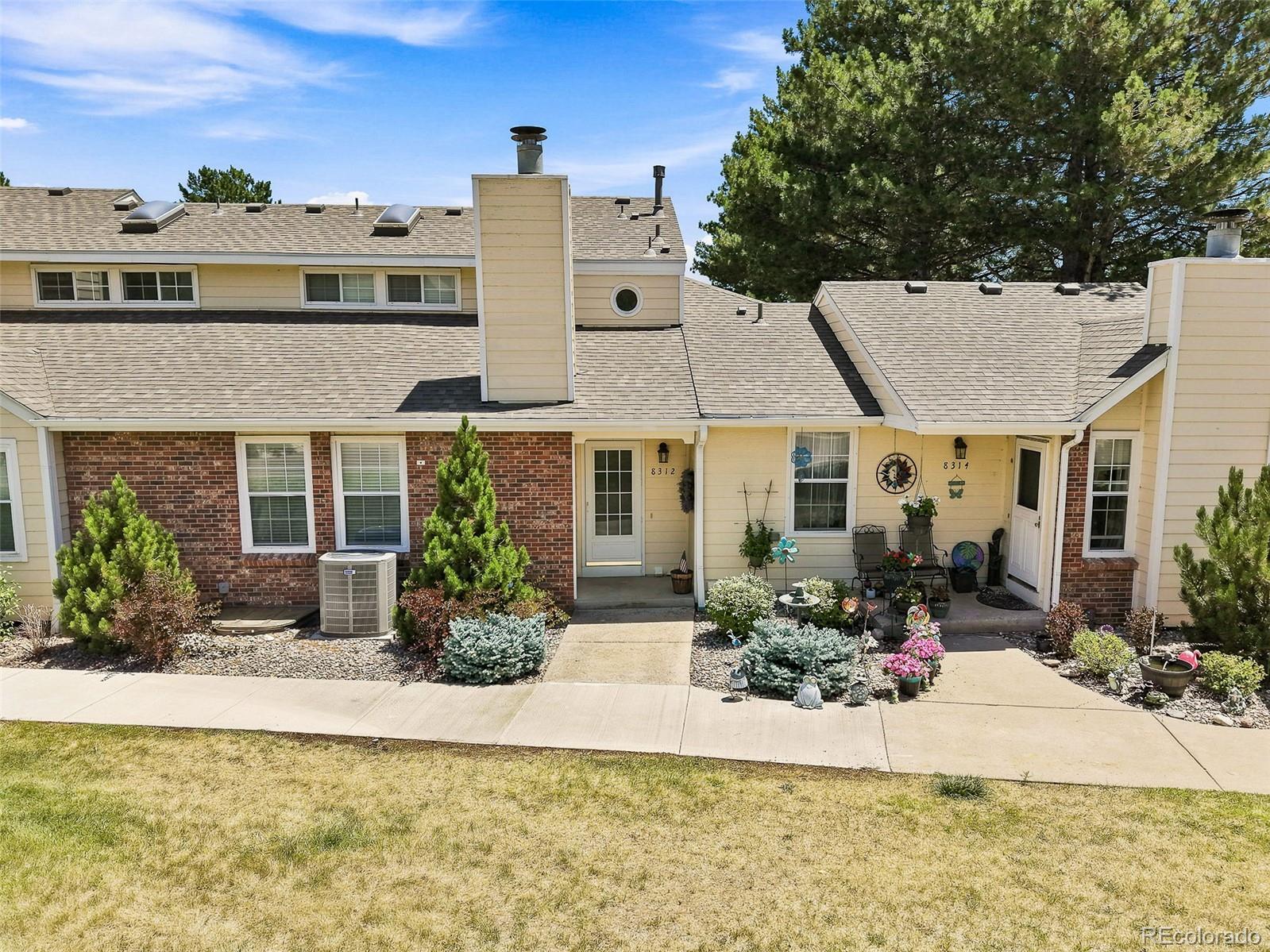 3rd image of 8312 S Upham Wy, Littleton, CO 80128 | MLS# 7596663