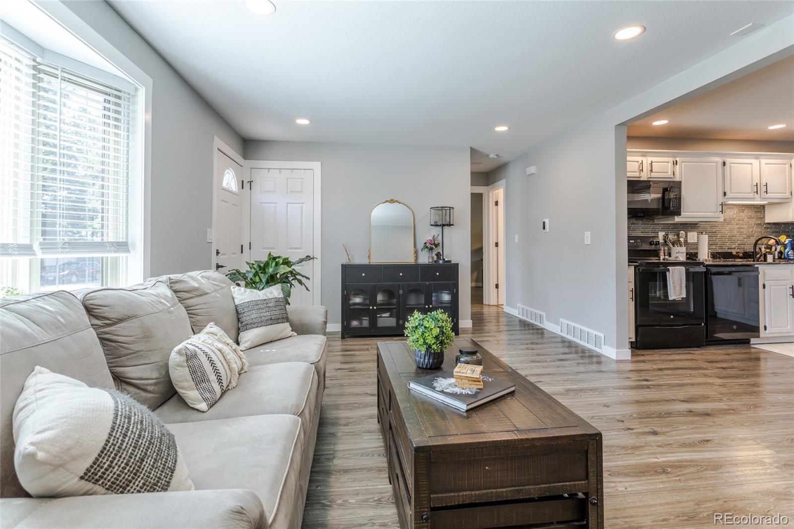 4th image of 7135 Welch Ct, Arvada, CO 80004 | MLS# 8543265