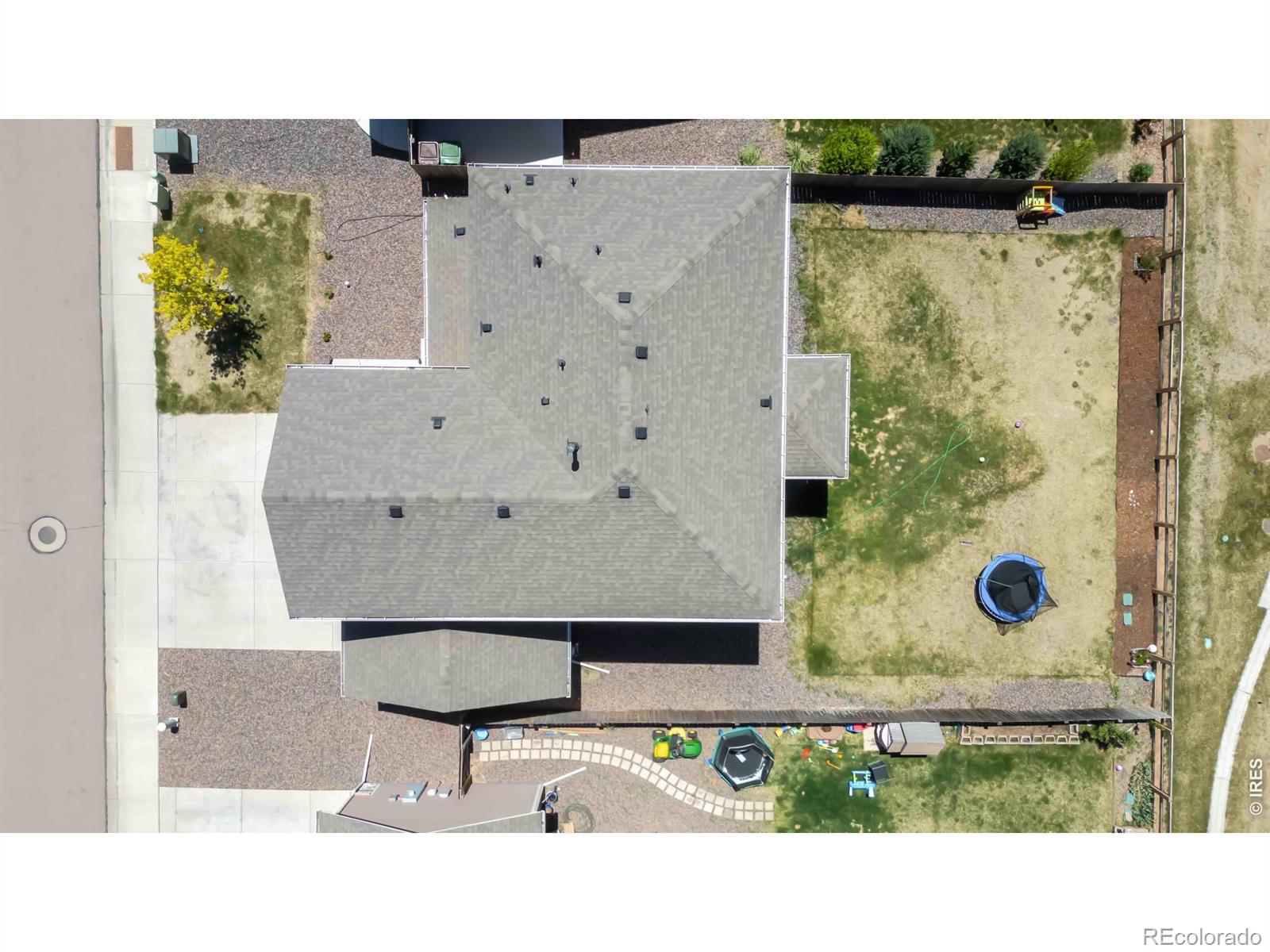 4th image of 914 Charlton Dr, Windsor, CO 80550 | MLS# IR1063478