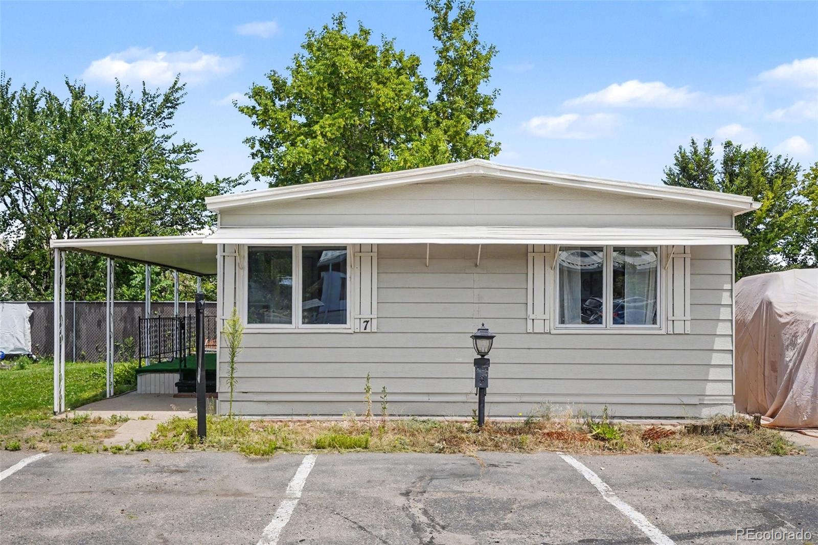 Homes for sale in Denver, CO | 3500 S King St, Denver, CO 80236 | MLS# 4017637