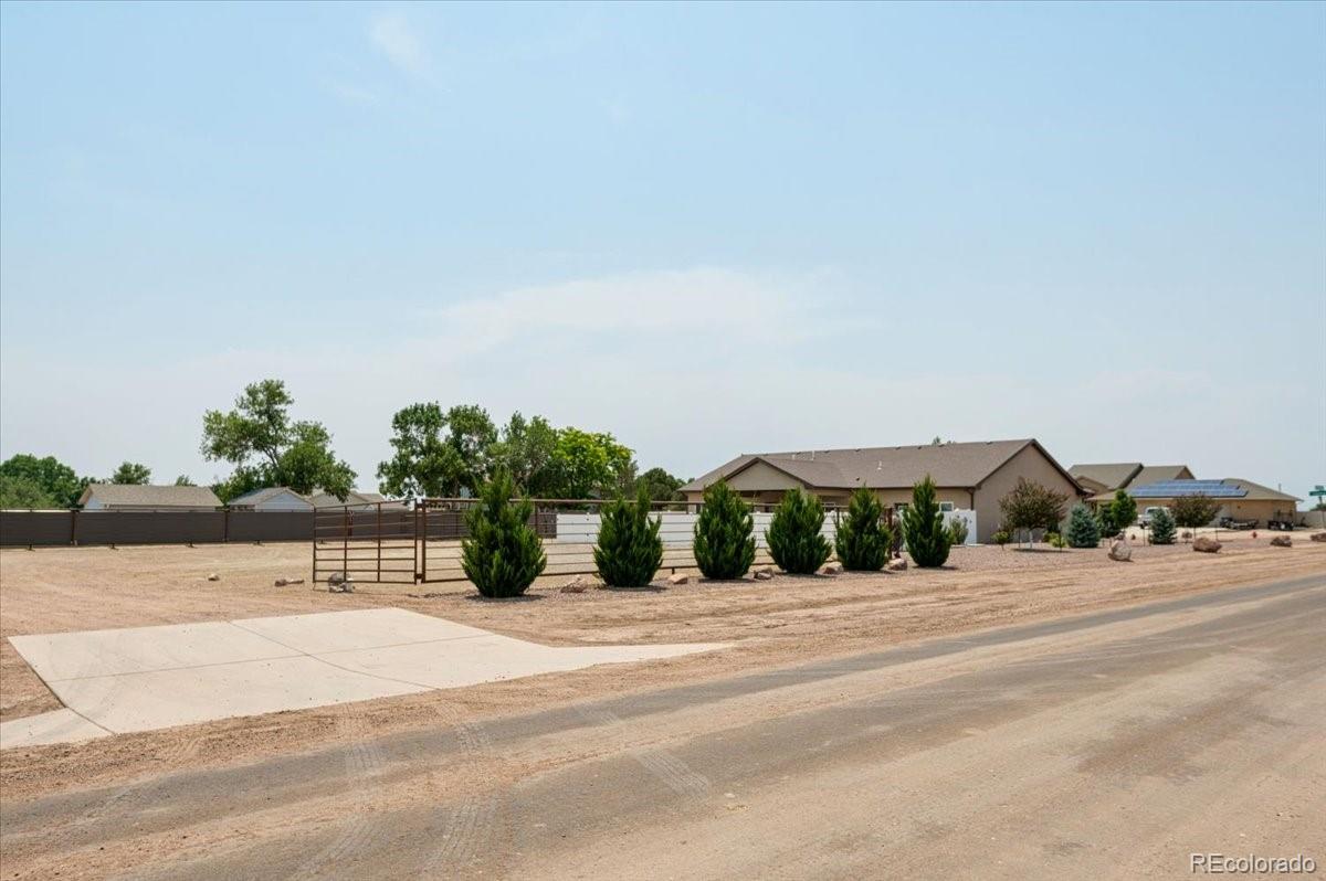 40th image of 606 S Calaveras Dr, Pueblo, CO 81007 | MLS# 2674920