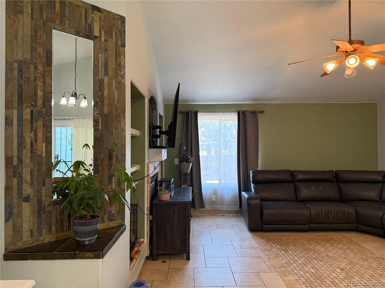 4th image of 12272 E Burlington Pl, Denver, CO 80239 | MLS# 7232530