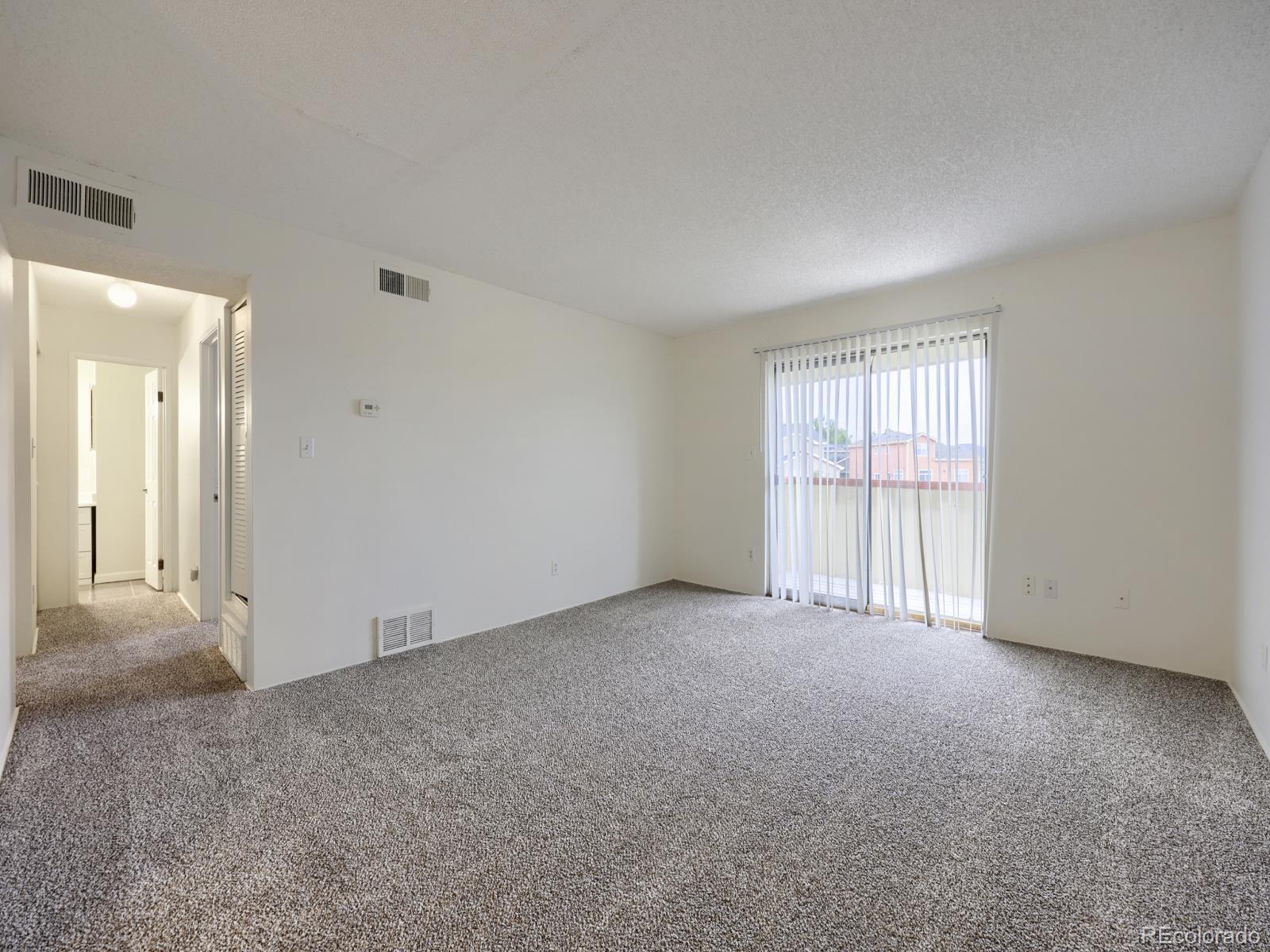 3rd image of 10211 Ura Ln #303, Thornton, CO 80260 | MLS# 1915643
