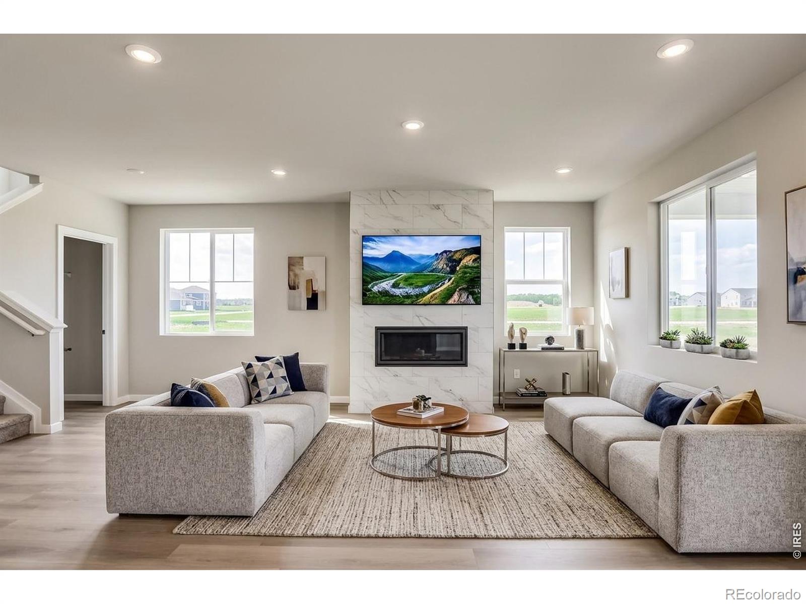 3rd image of 202 Sugar Beet Ln, Berthoud, CO 80513 | MLS# IR1063922