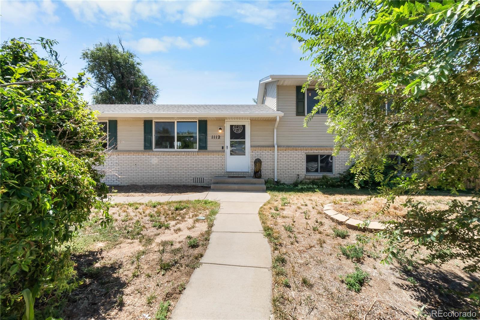 2nd image of 1112 Village Dr, Fort Lupton, CO 80621 | MLS# 9106657