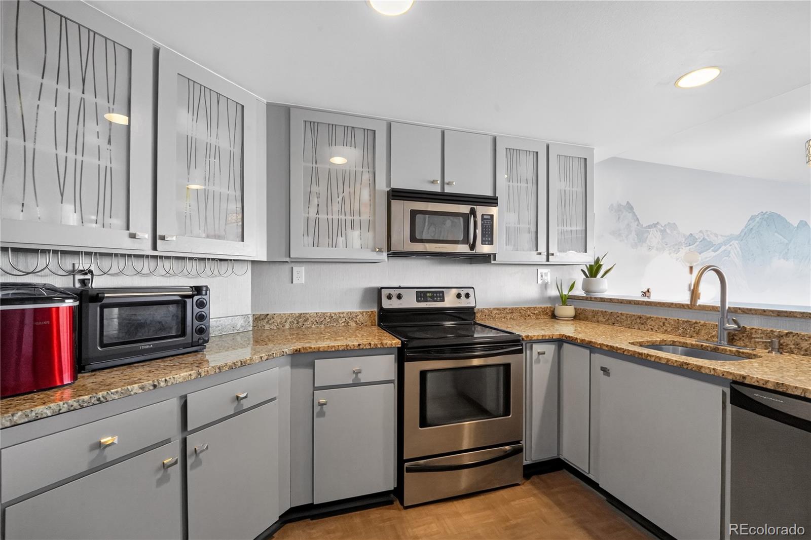 5th image of 100 Park Ave #1703, Denver, CO 80205 | MLS# 8941617