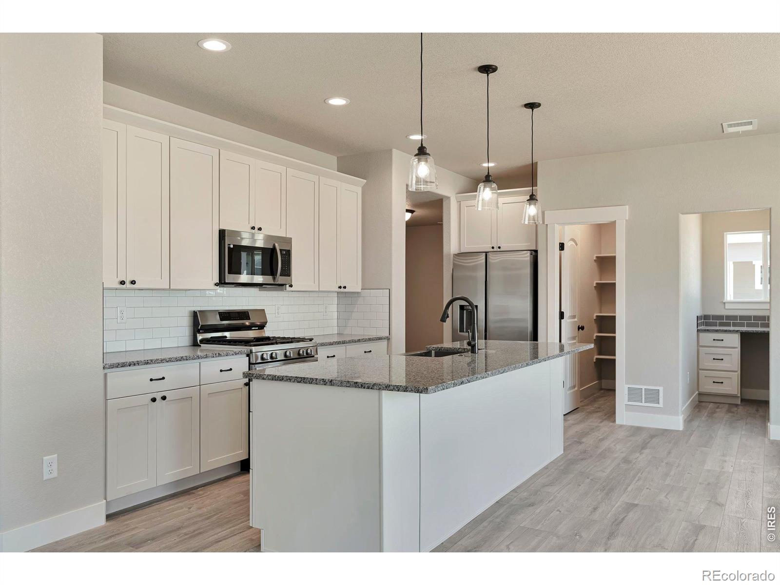 3rd image of 9050 Harlequin Cir, Longmont, CO 80504 | MLS# IR1064129