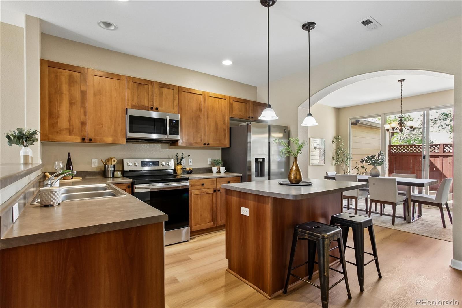 5th image of 8516 Gold Peak Dr #B, Littleton, CO 80130 | MLS# 9594602
