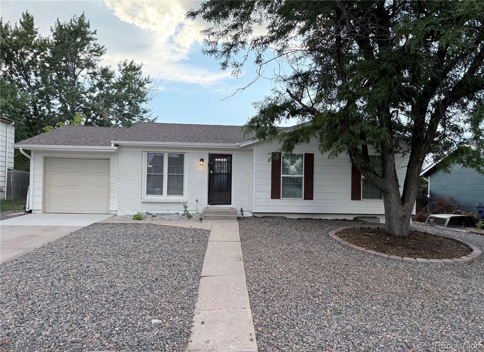 1st image of 2615 S Laredo Ct, Aurora, CO 80013 | MLS# 3959530