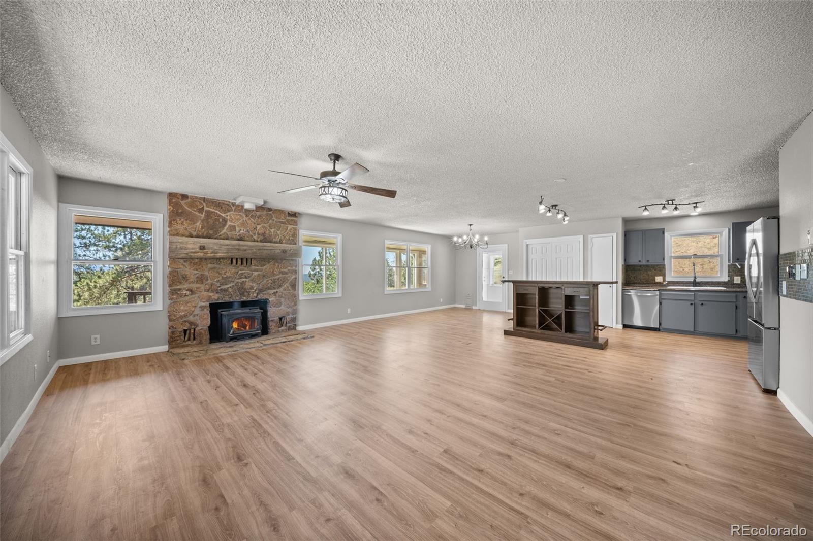 4th image of 841 Plateau Dr, Guffey, CO 80820 | MLS# 2927197