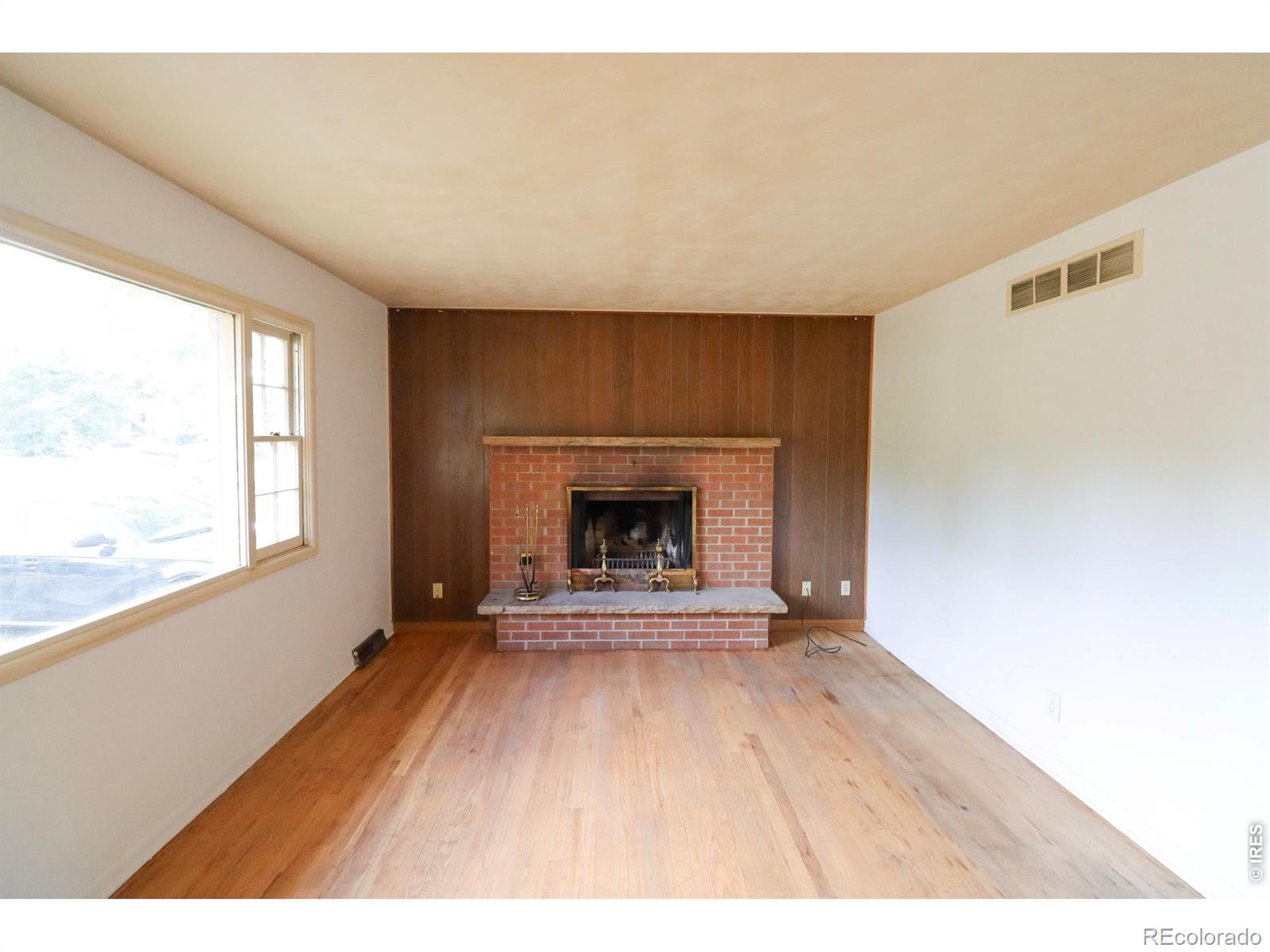 3rd image of 1321 Springfield Dr, Fort Collins, CO 80521 | MLS# IR1064375
