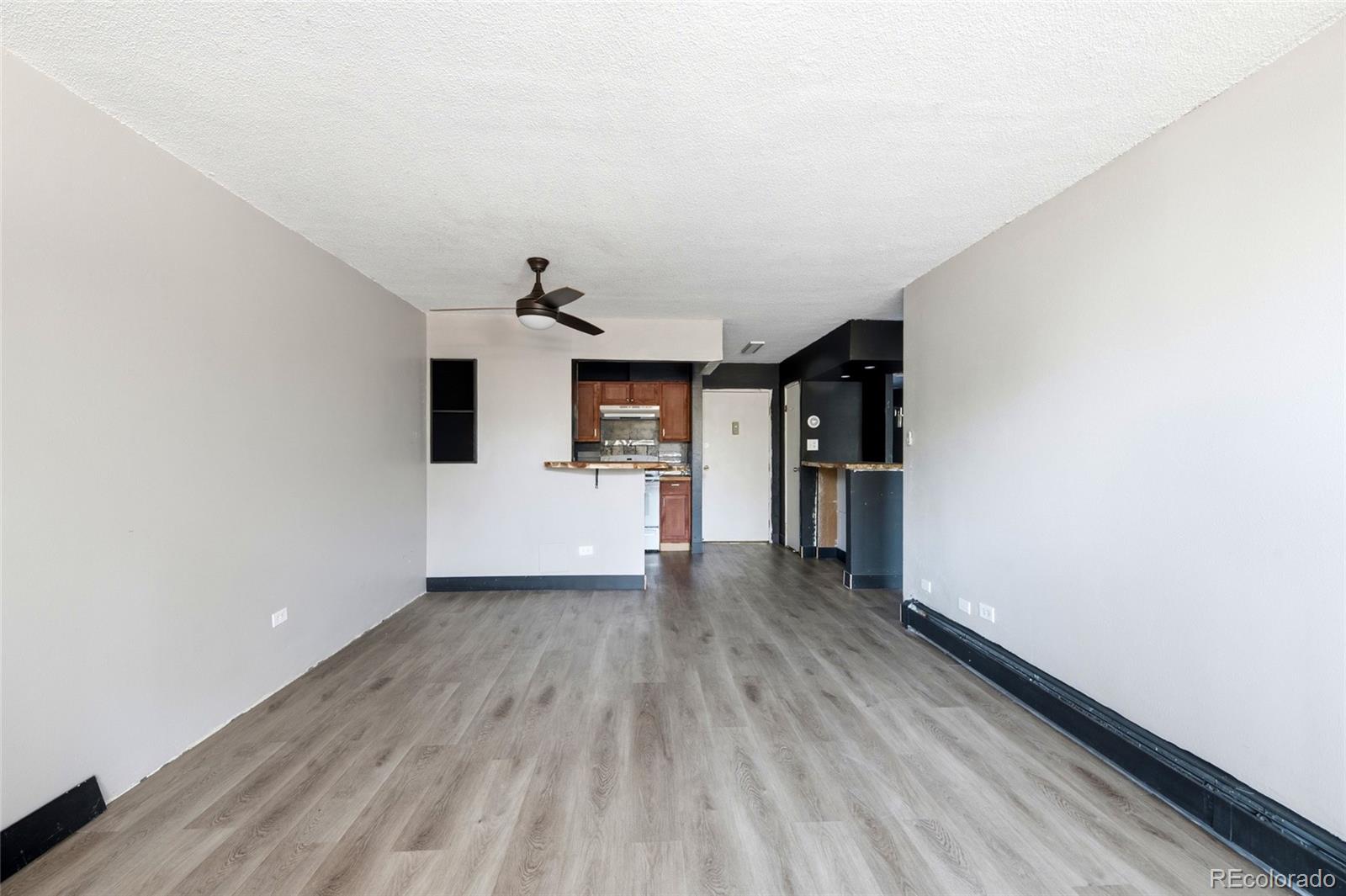 4th image of 2231 S Vaughn Wy #111B, Aurora, CO 80014 | MLS# 8983751