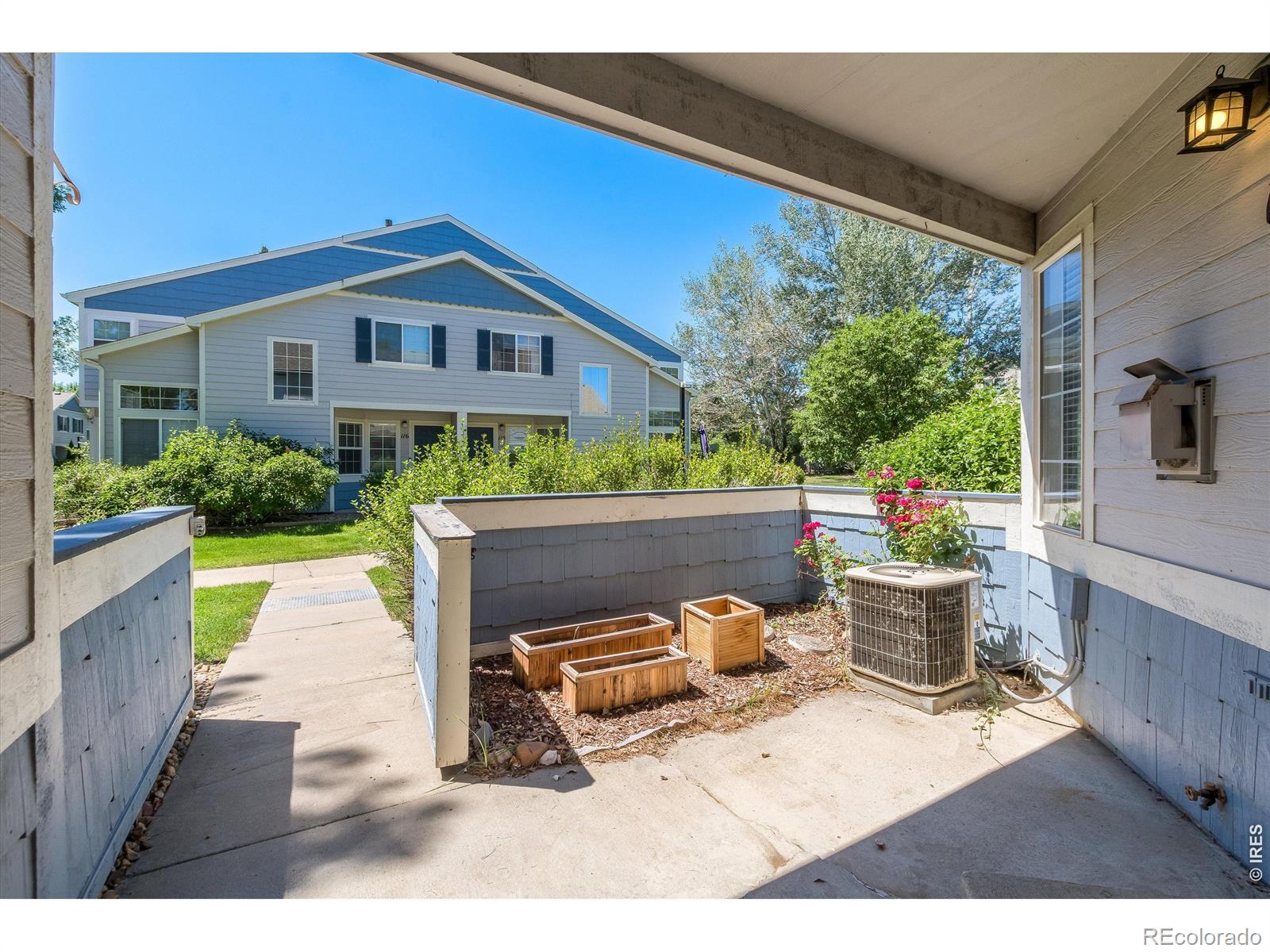 2nd image of 1419 Red Mountain Dr #113, Longmont, CO 80504 | MLS# IR1064421