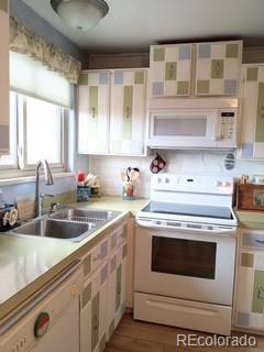 5th image of 7422 S Zephyr Ct, Littleton, CO 80128 | MLS# 8173409