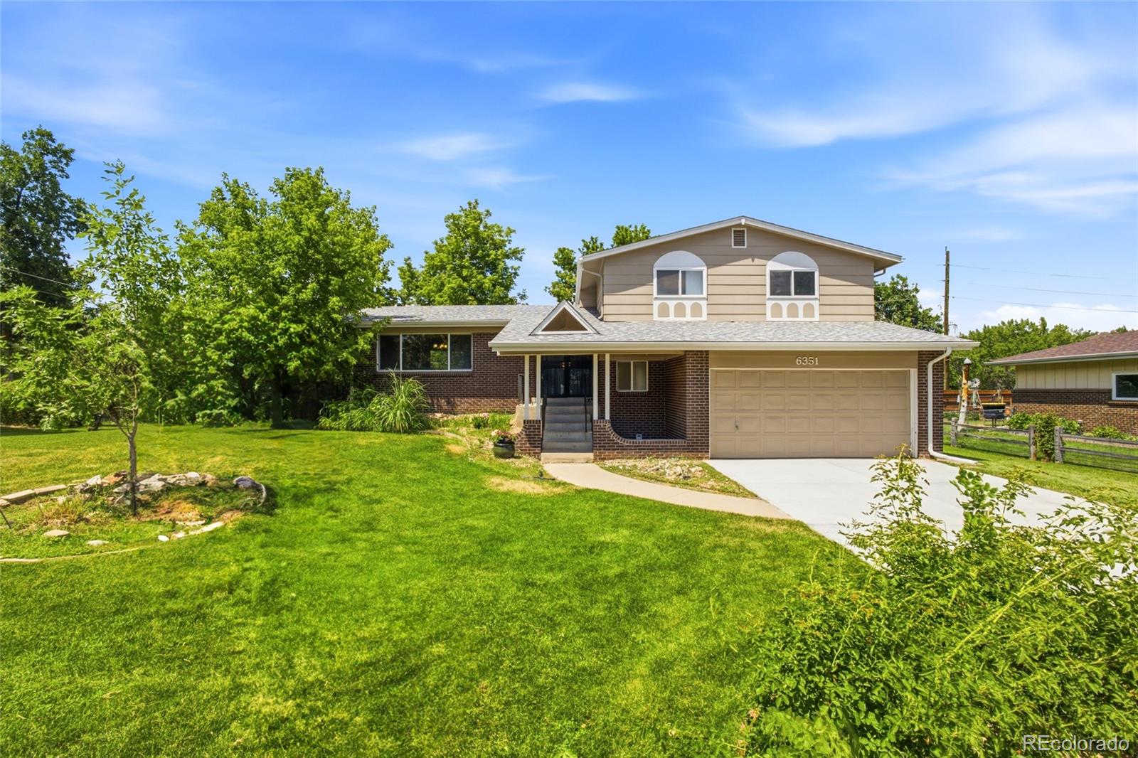 1st image of 6351 W Brittany Pl, Littleton, CO 80123 | MLS# 6781482
