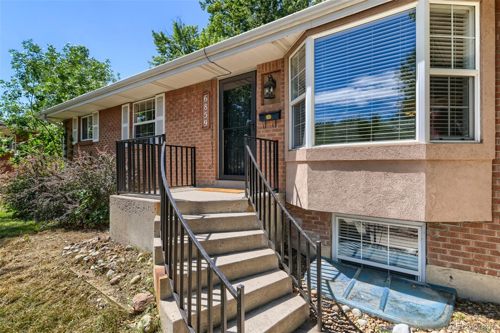 3rd image of 6859 S Foresthill St, Littleton, CO 80120 | MLS# 5349833