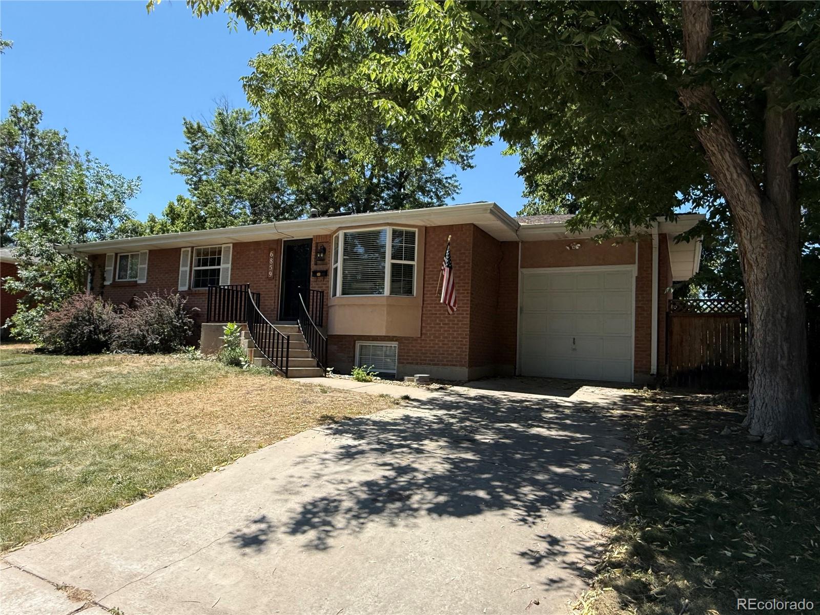 2nd image of 6859 S Foresthill St, Littleton, CO 80120 | MLS# 5349833
