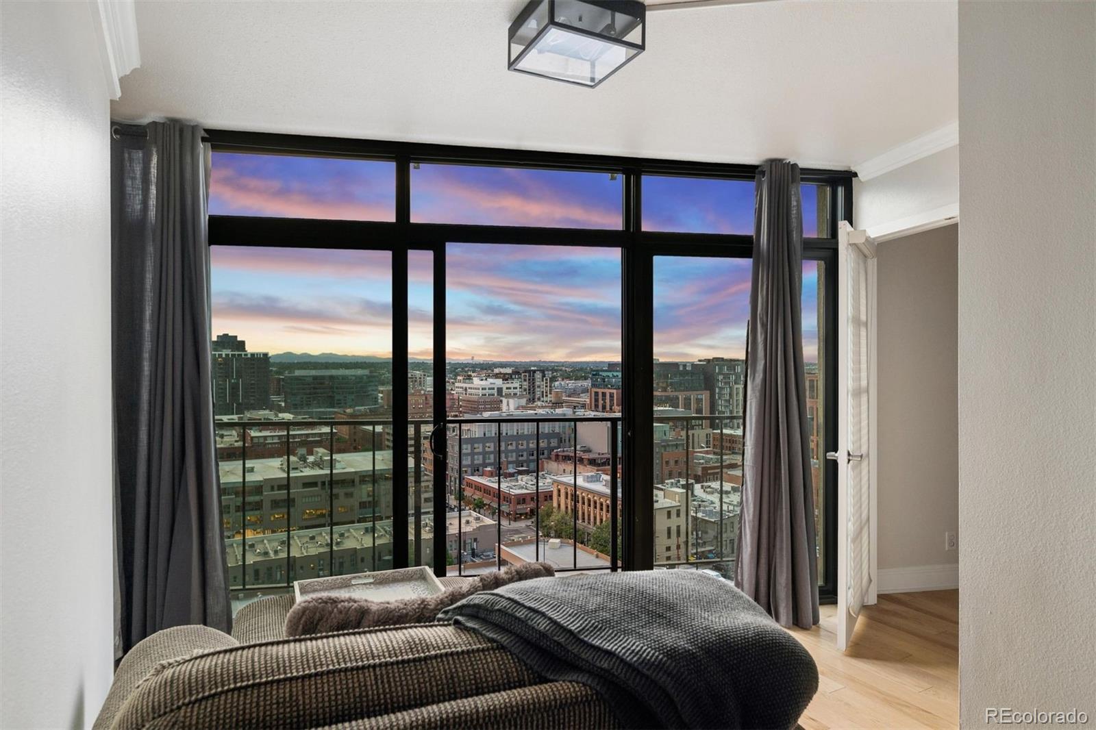 2nd image of 1777 Larimer St #1608, Denver, CO 80202 | MLS# 8774152