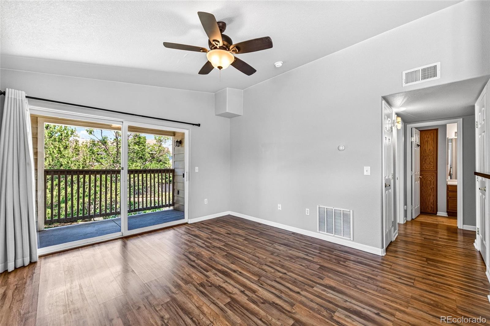 2nd image of 9992 E Idaho Cir #201, Aurora, CO 80247 | MLS# 9214519