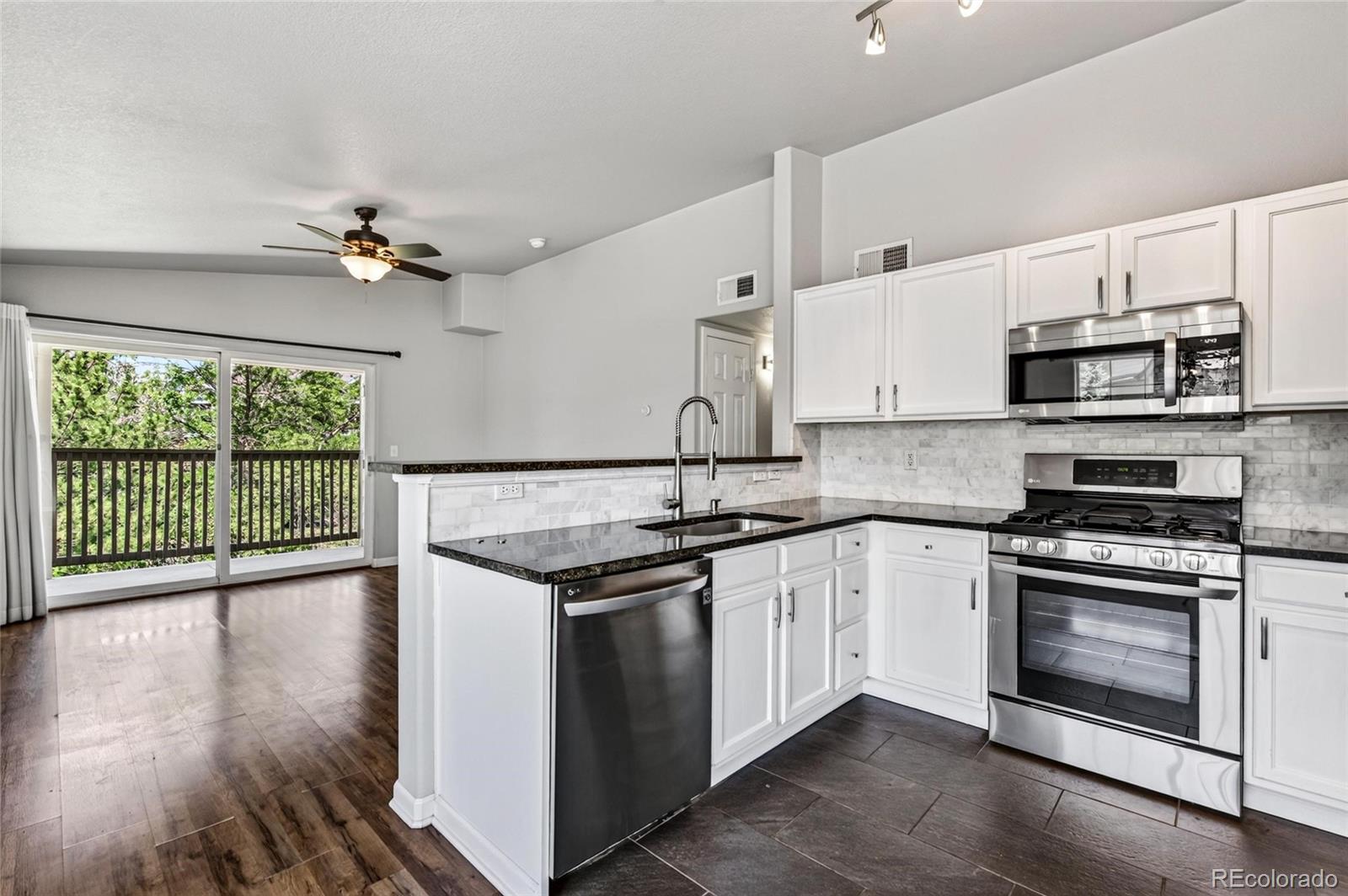 3rd image of 9992 E Idaho Cir #201, Aurora, CO 80247 | MLS# 9214519