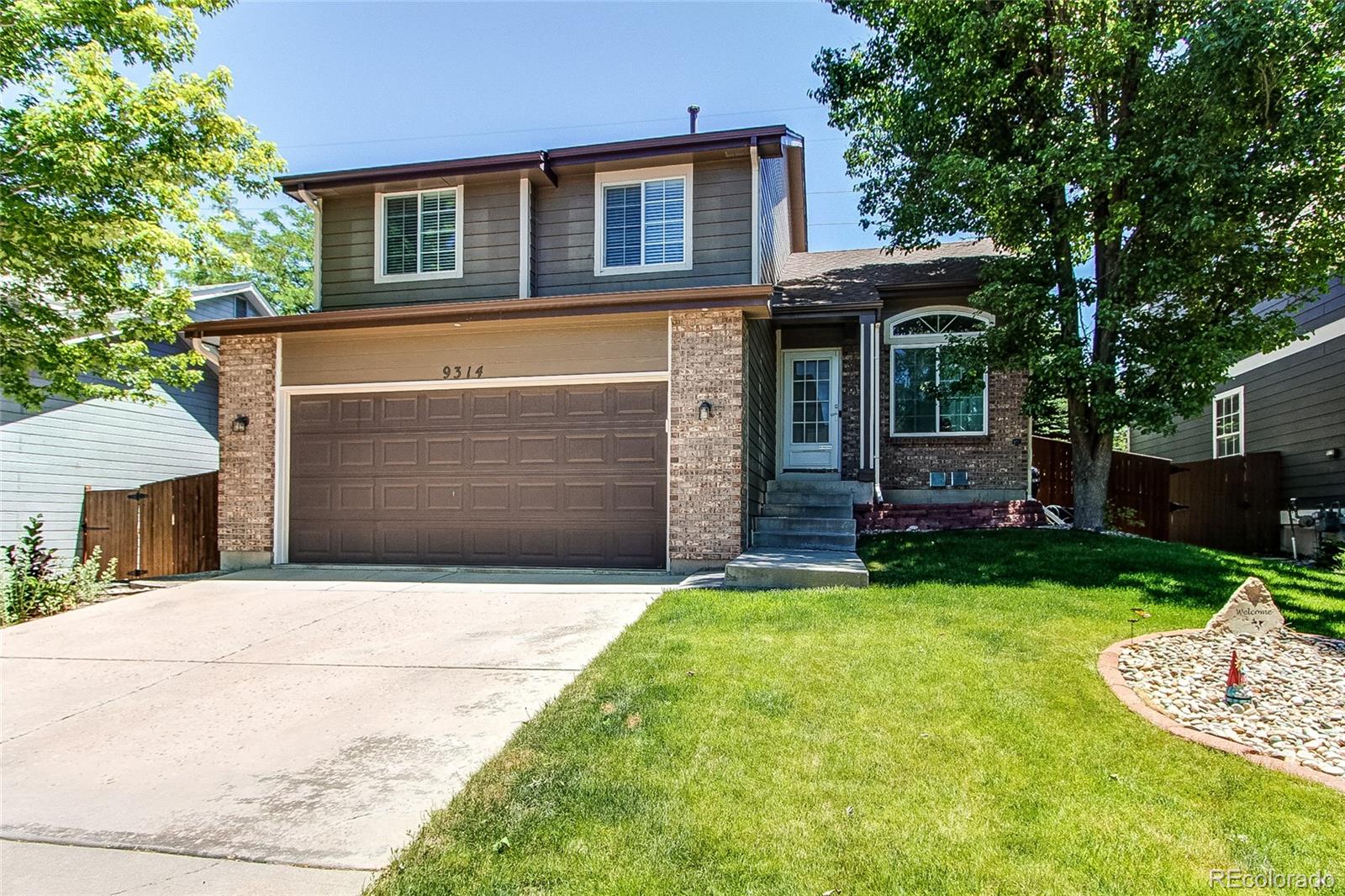 1st image of 9314 Wiltshire Dr, Littleton, CO 80130 | MLS# 9562459