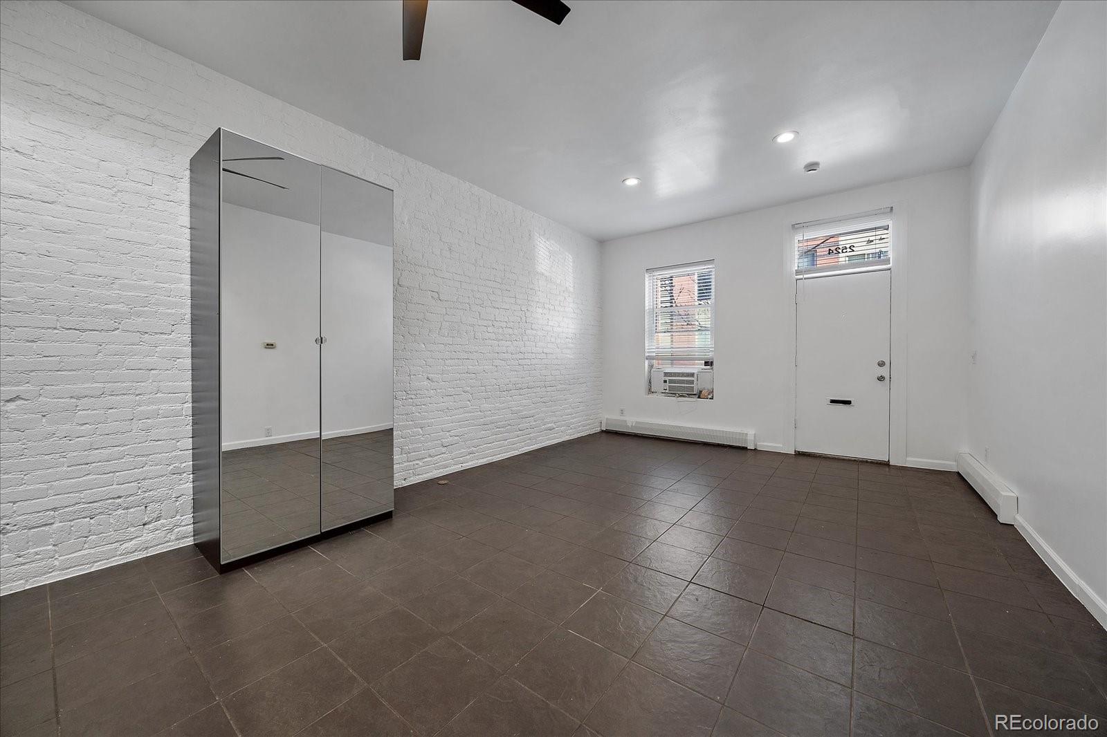 5th image of 2524 Kensing Ct, Denver, CO 80211 | MLS# 5091301