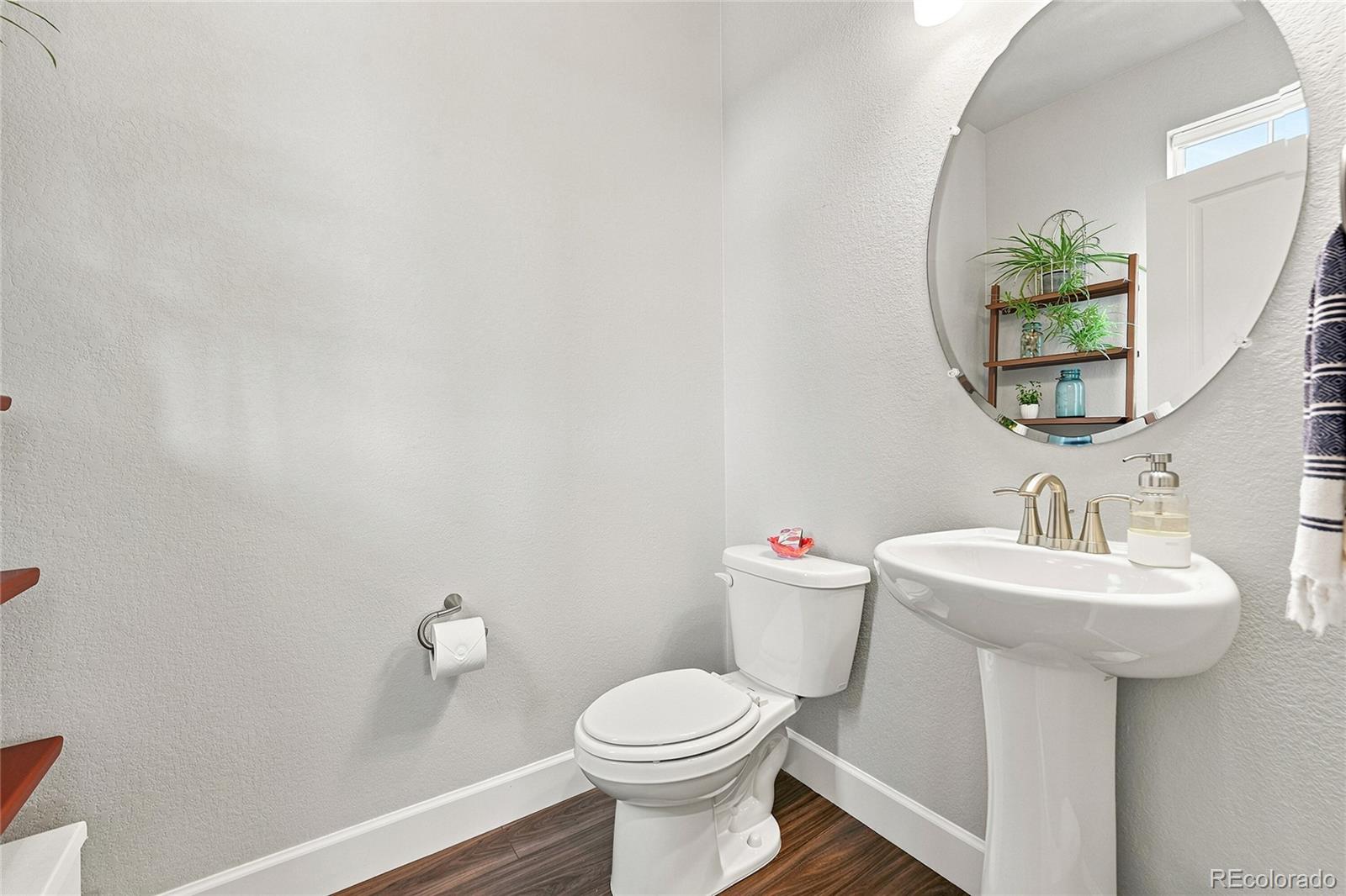 3rd image of 8281 Hunts Peak St, Littleton, CO 80125 | MLS# 1882609