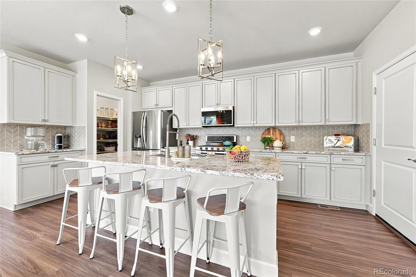 5th image of 8281 Hunts Peak St, Littleton, CO 80125 | MLS# 1882609