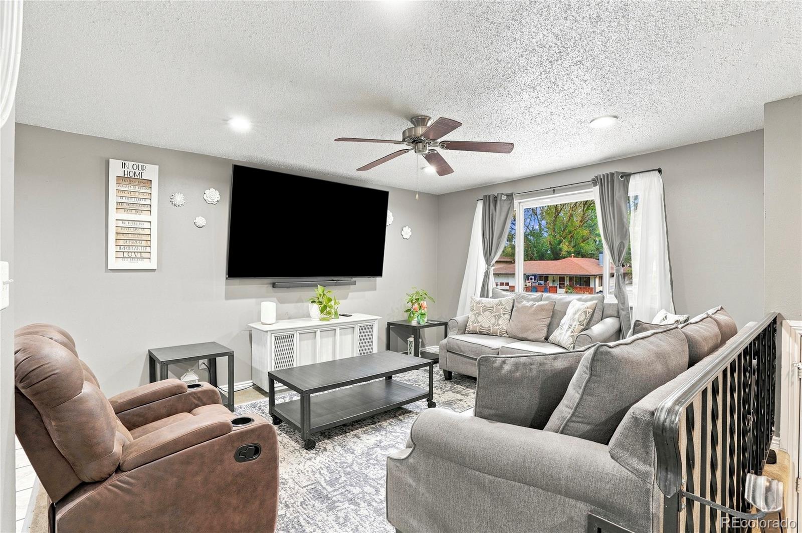 3rd image of 18 Kodiak Ct, Longmont, CO 80504 | MLS# 8305813