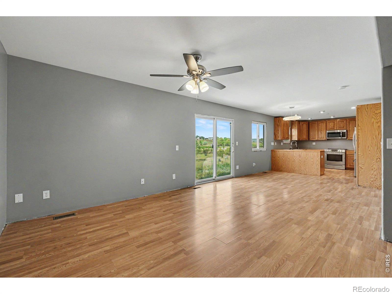 5th image of 915 Kansas Ave, Berthoud, CO 80513 | MLS# IR1064973