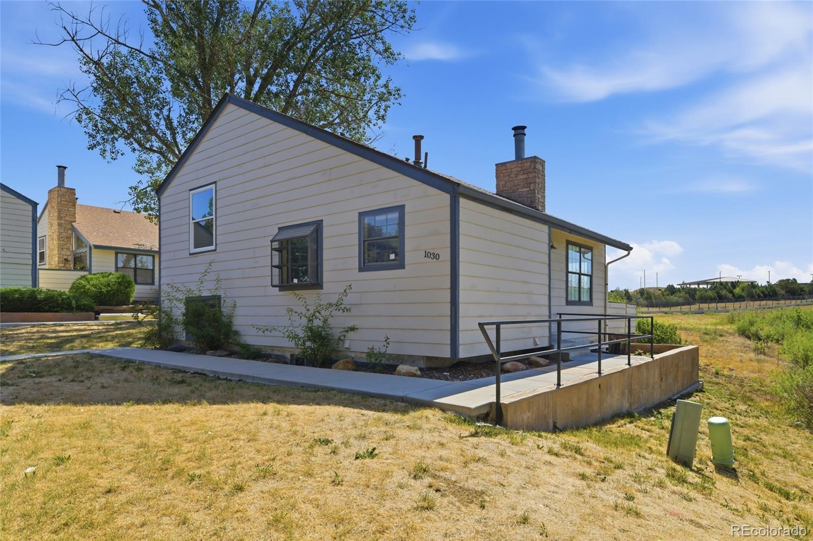 1st image of 1030 S Zeno Wy, Aurora, CO 80017 | MLS# 3206385