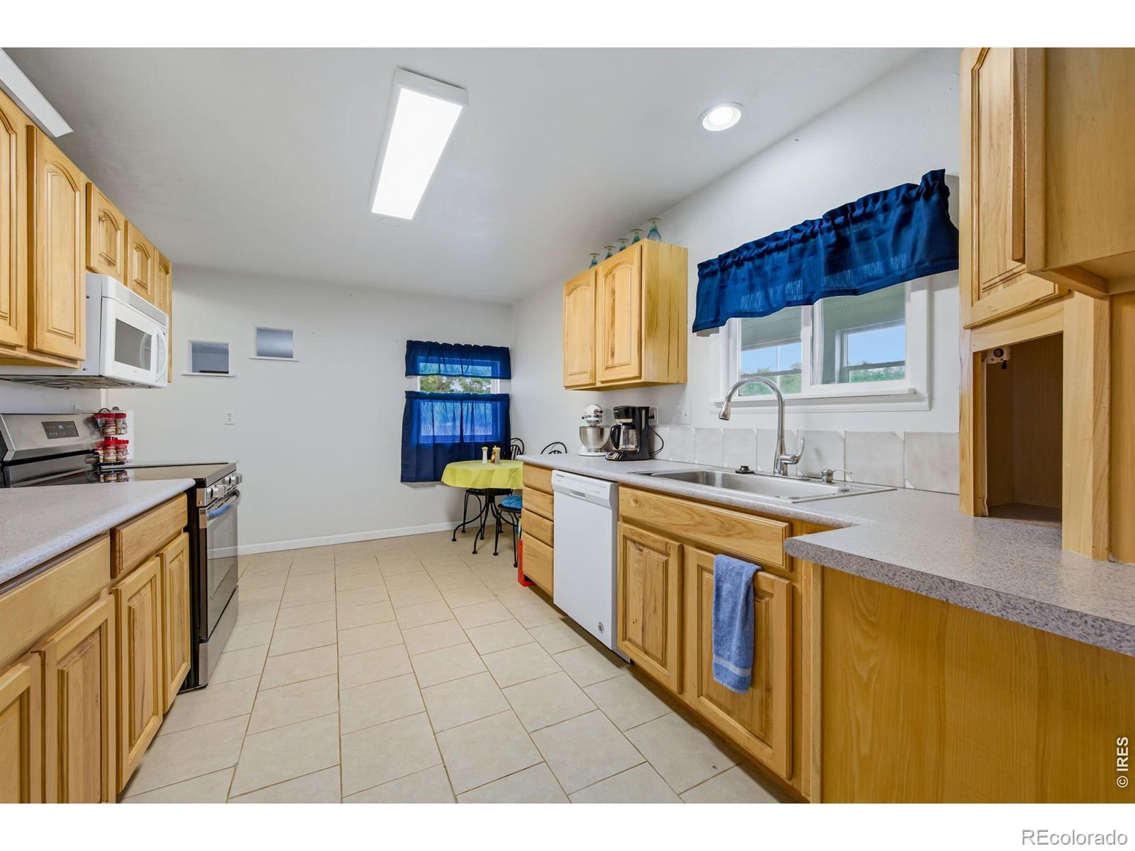 3rd image of 4331 Page Pl, Loveland, CO 80537 | MLS# IR1064976