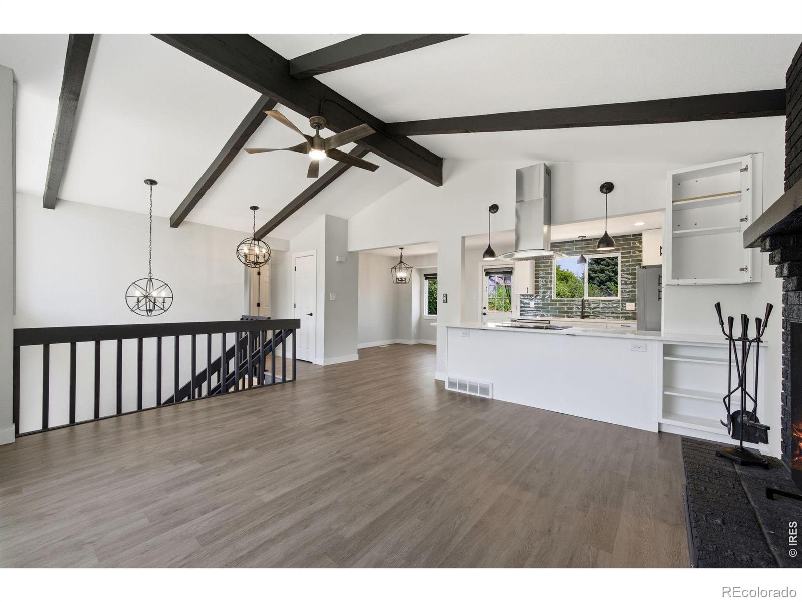 3rd image of 1640 Amherst Dr, Longmont, CO 80503 | MLS# IR1065003