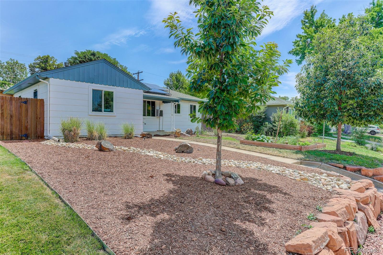 2nd image of 2716 S Madison St, Denver, CO 80210 | MLS# 3764409