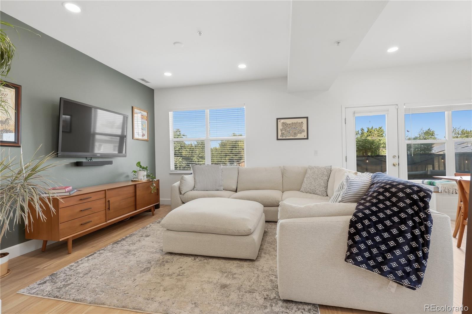 3rd image of 3025 Umatilla St #204, Denver, CO 80211 | MLS# 5268570
