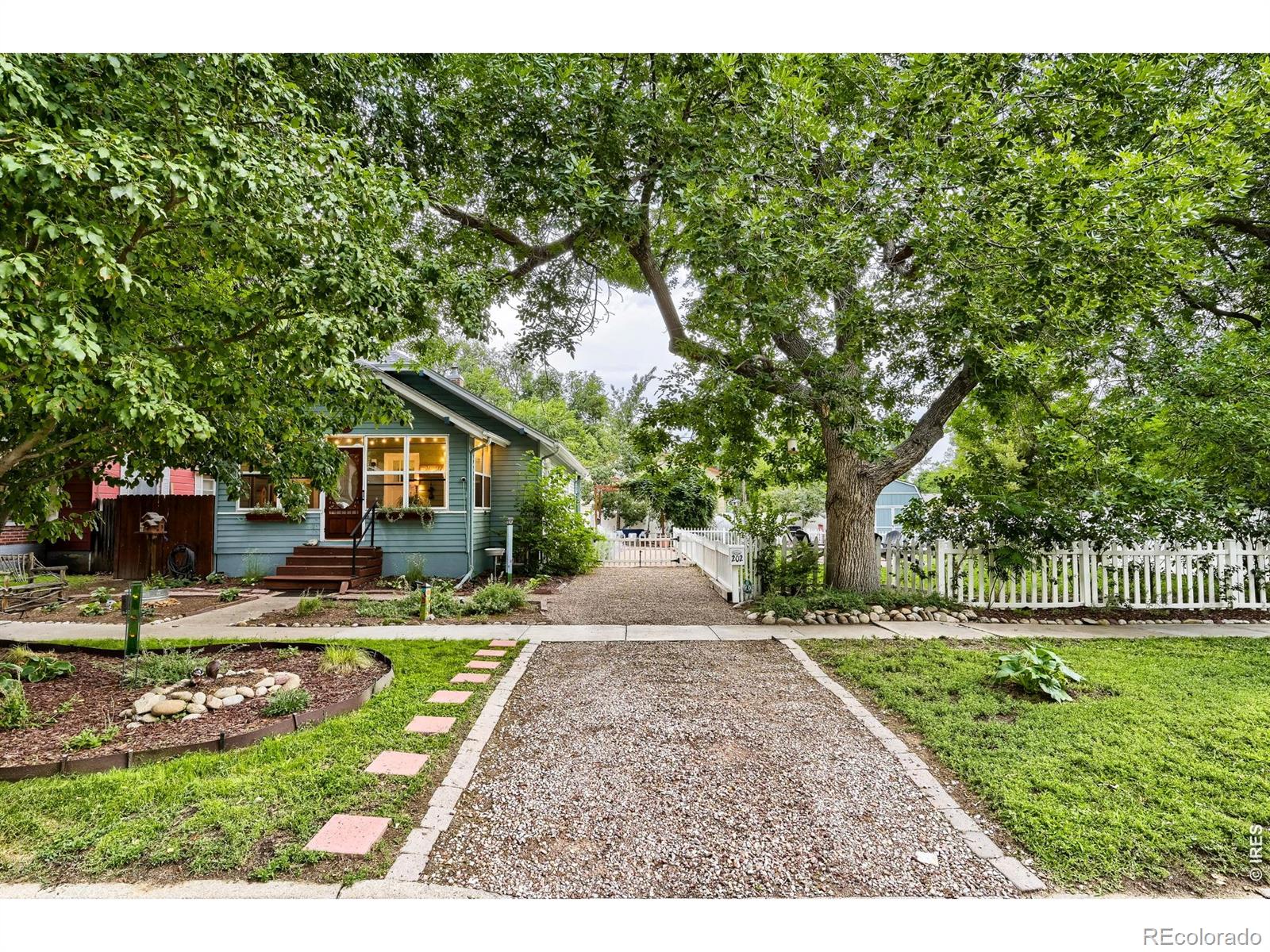 3rd image of 202 8Th Ave, Longmont, CO 80501 | MLS# IR1065020