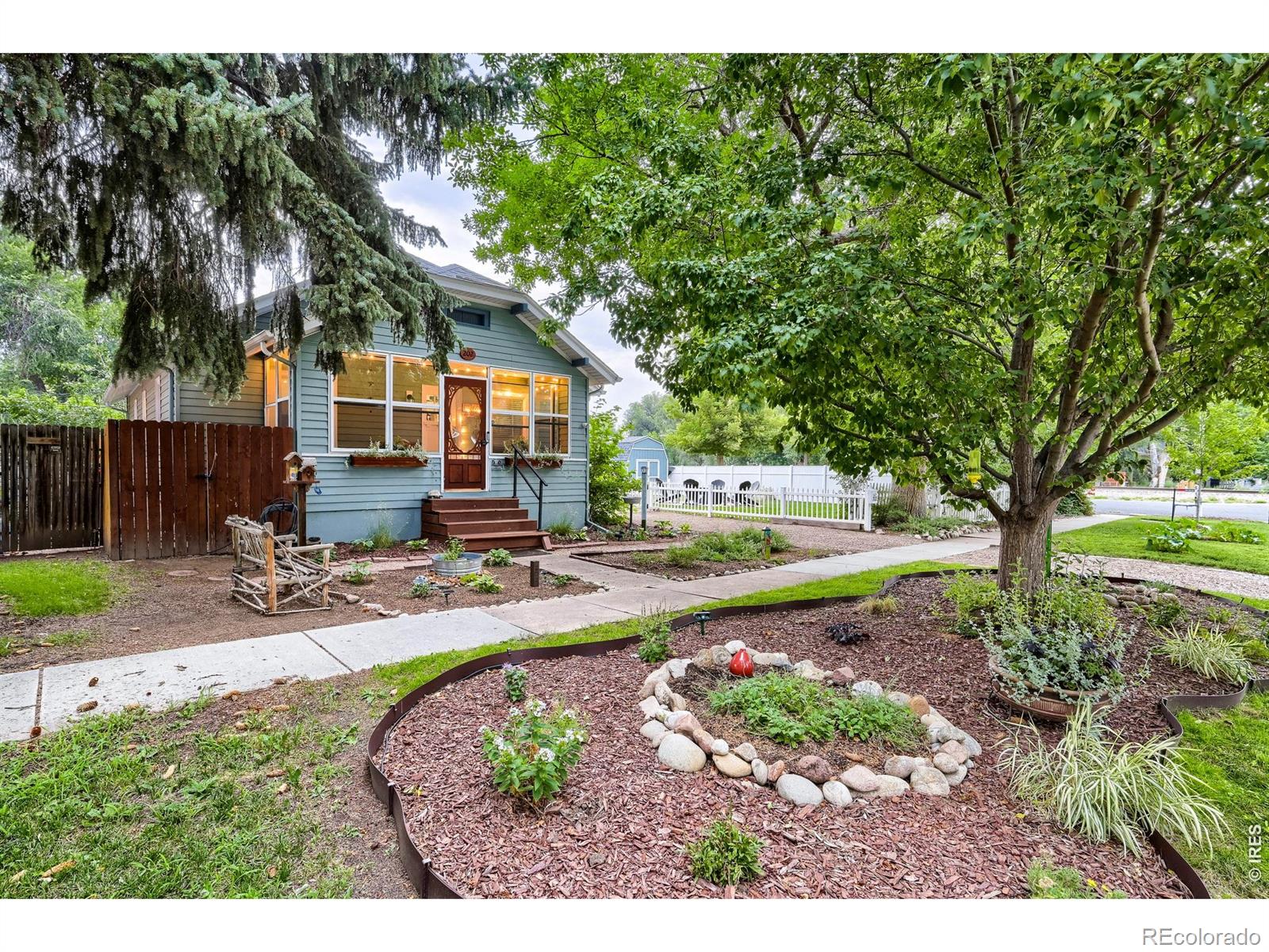 2nd image of 202 8th Ave, Longmont, CO 80501 | MLS# IR1065020