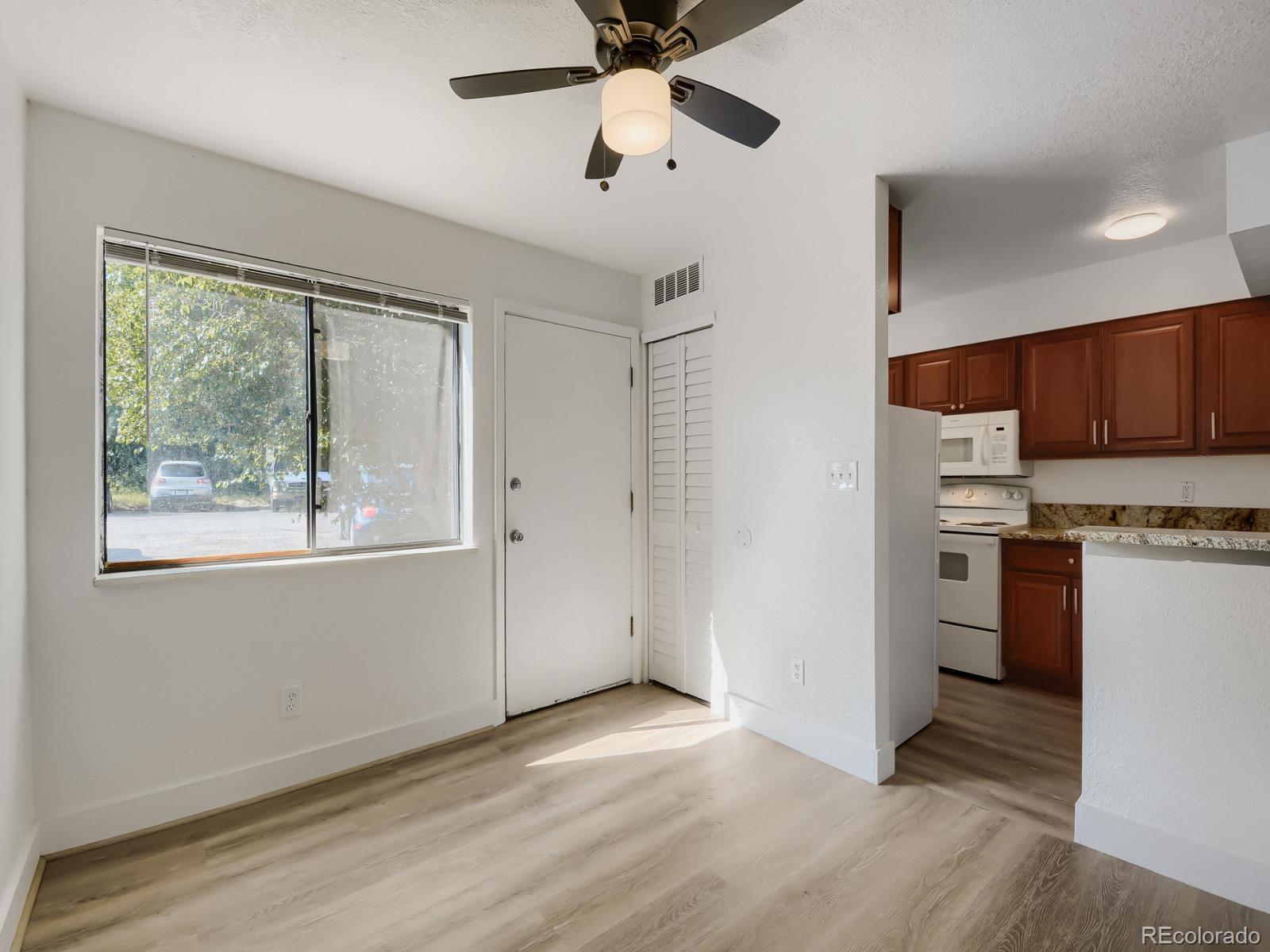 3rd image of 1705 Heatheridge Rd #102, Fort Collins, CO 80526 | MLS# 7979372