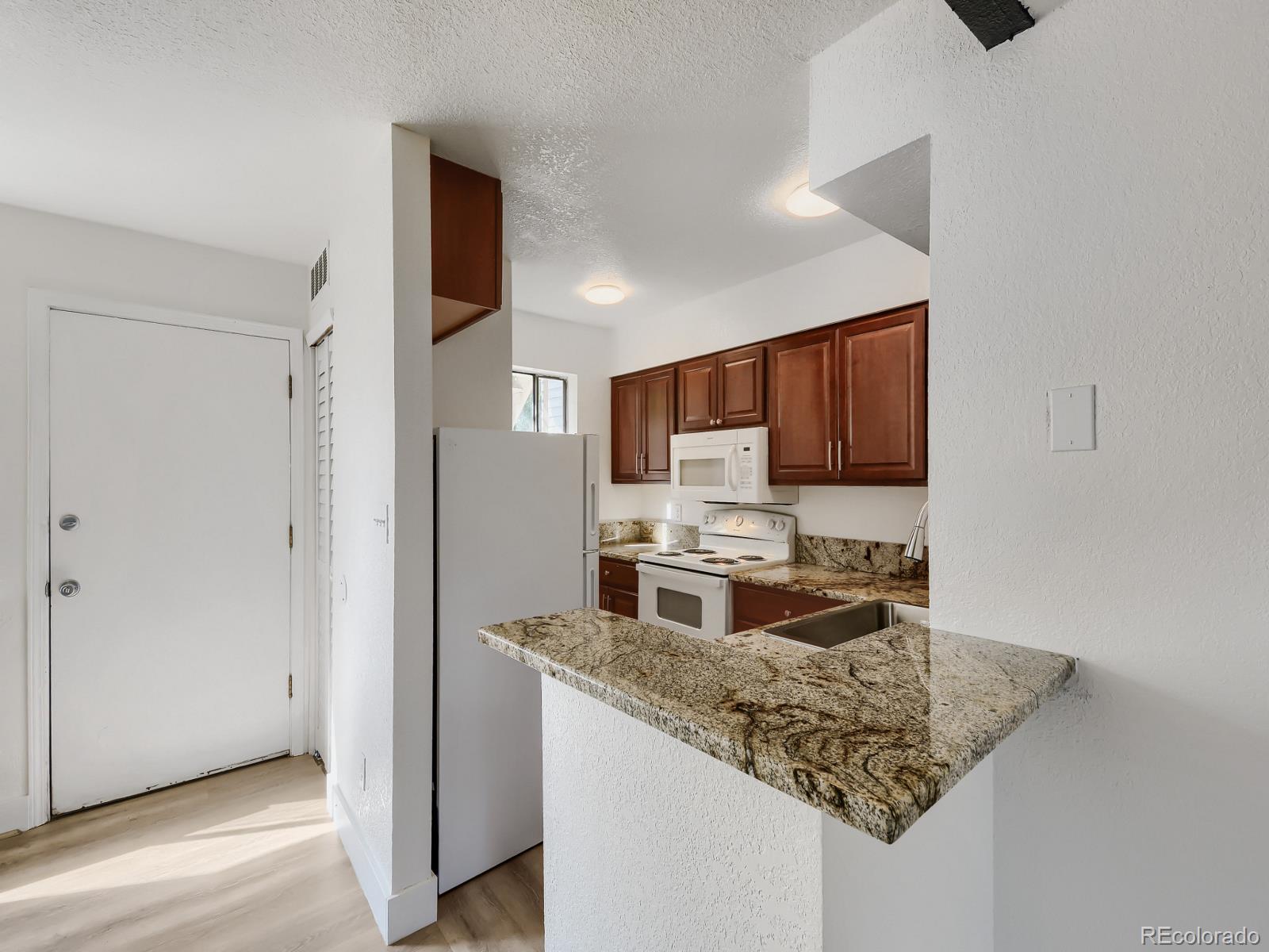 5th image of 1705 Heatheridge Rd #102, Fort Collins, CO 80526 | MLS# 7979372