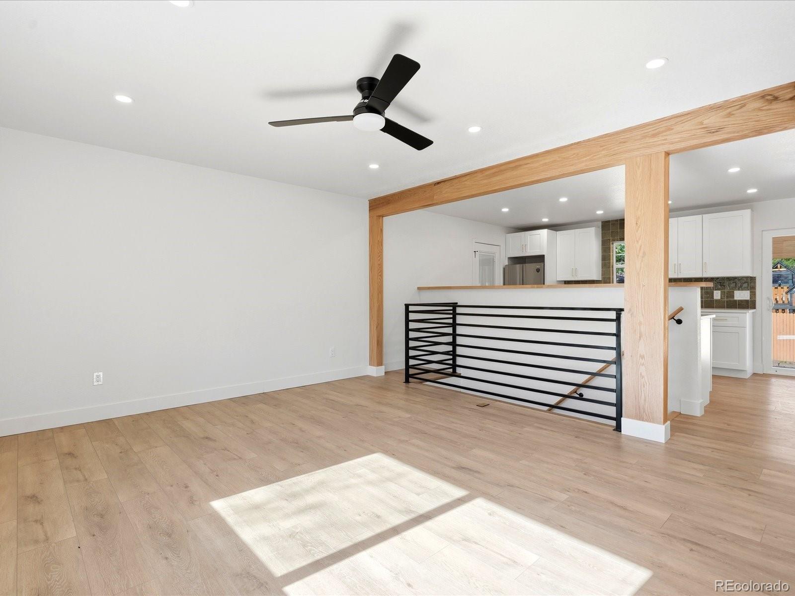 2nd image of 1049 Jamaica Ct, Aurora, CO 80010 | MLS# 5065065