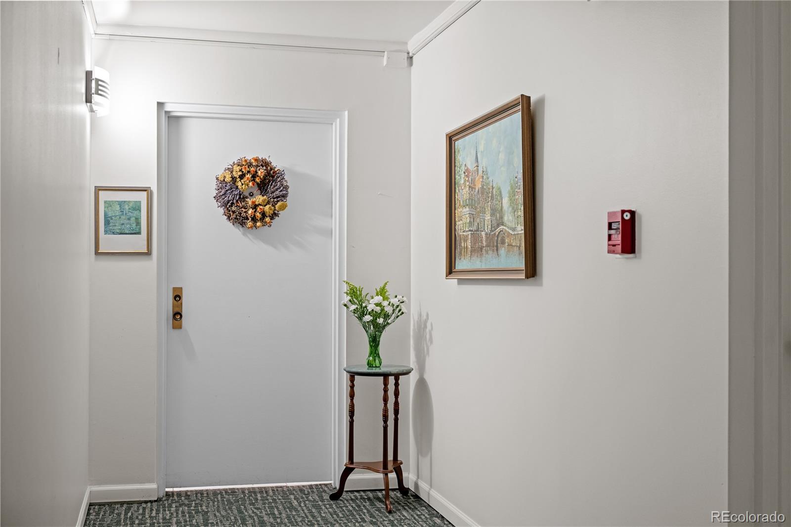 2nd image of 420 S Marion Pkwy #301, Denver, CO 80209 | MLS# 2547664