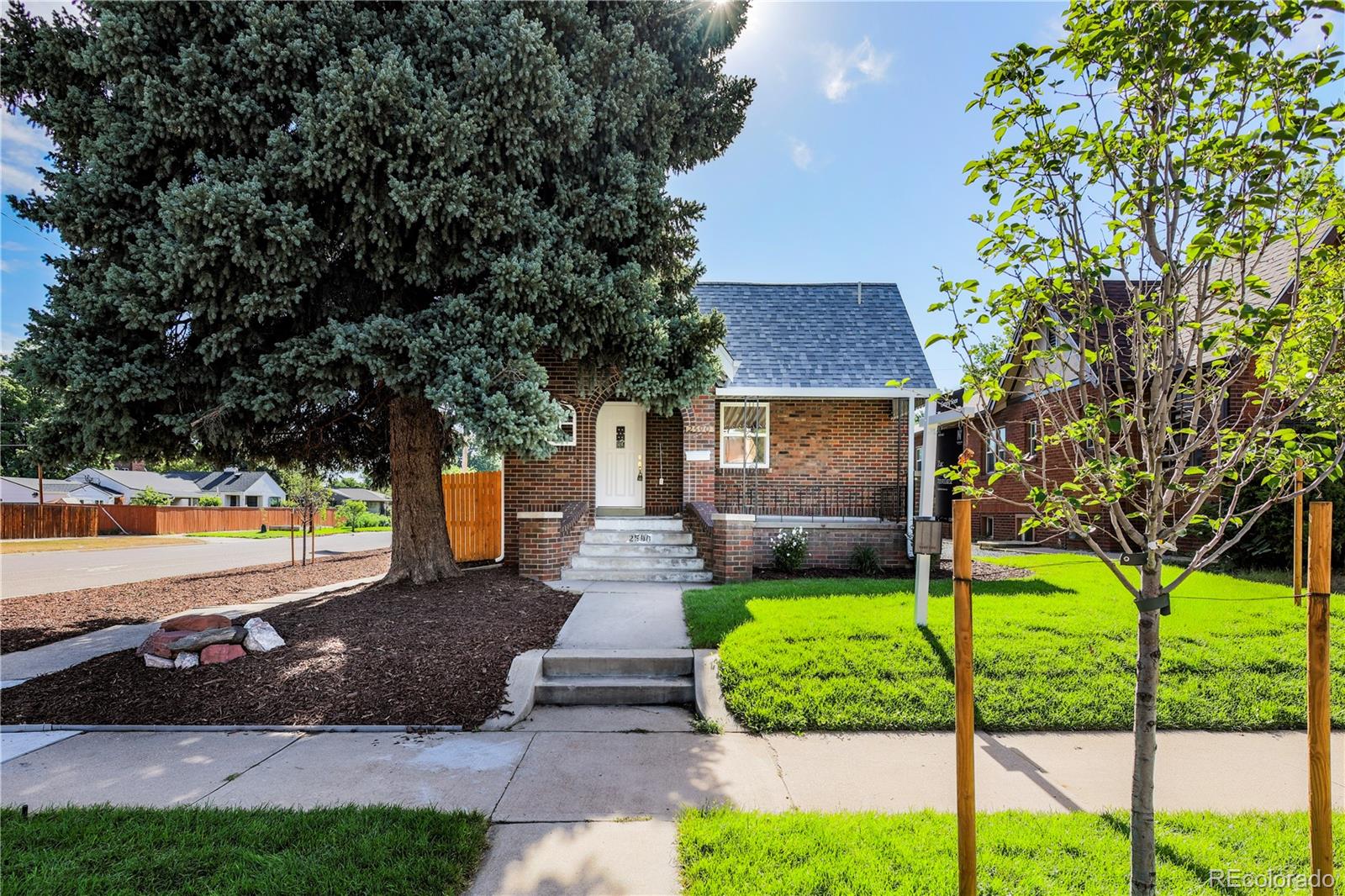 1st image of 2590 Grape St, Denver, CO 80207 | MLS# 7780839