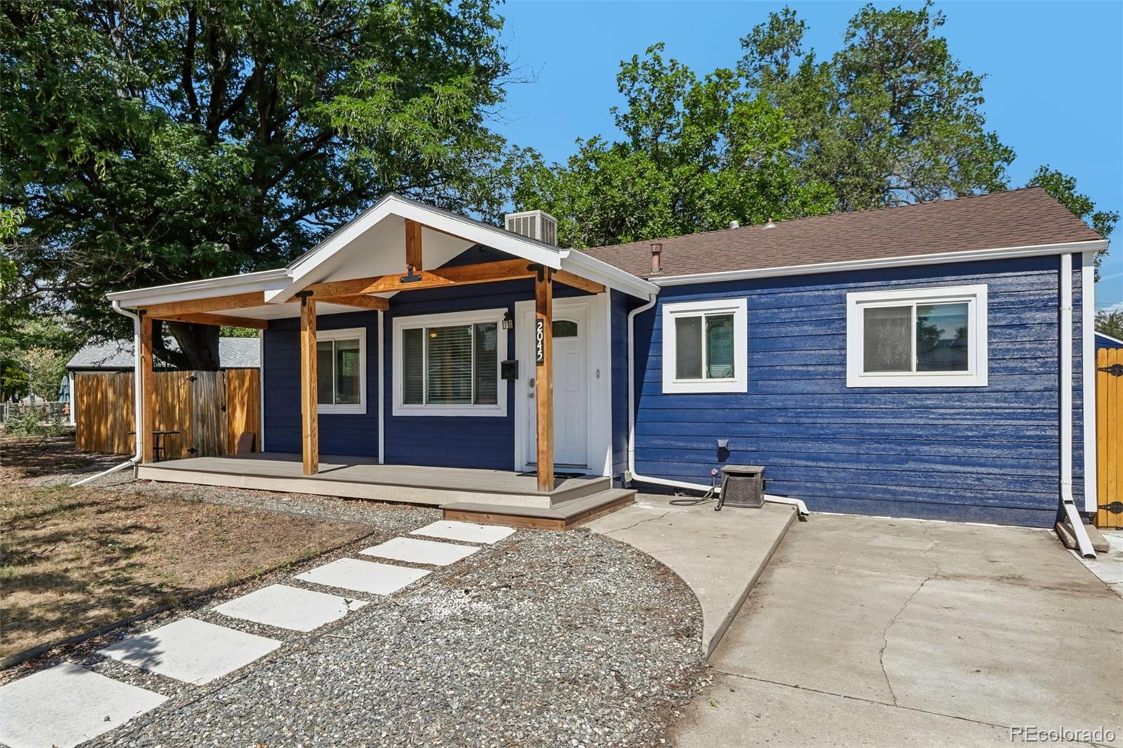 2nd image of 2045 S Hooker Cir, Denver, CO 80219 | MLS# 9979964