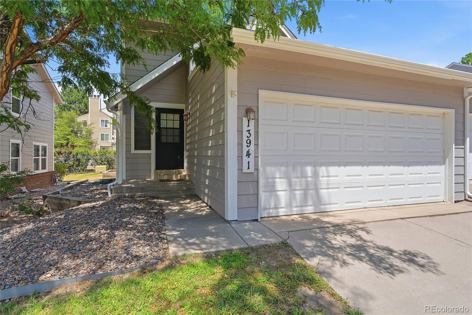 4th image of 13941 E Oxford Pl, Aurora, CO 80014 | MLS# 5575031