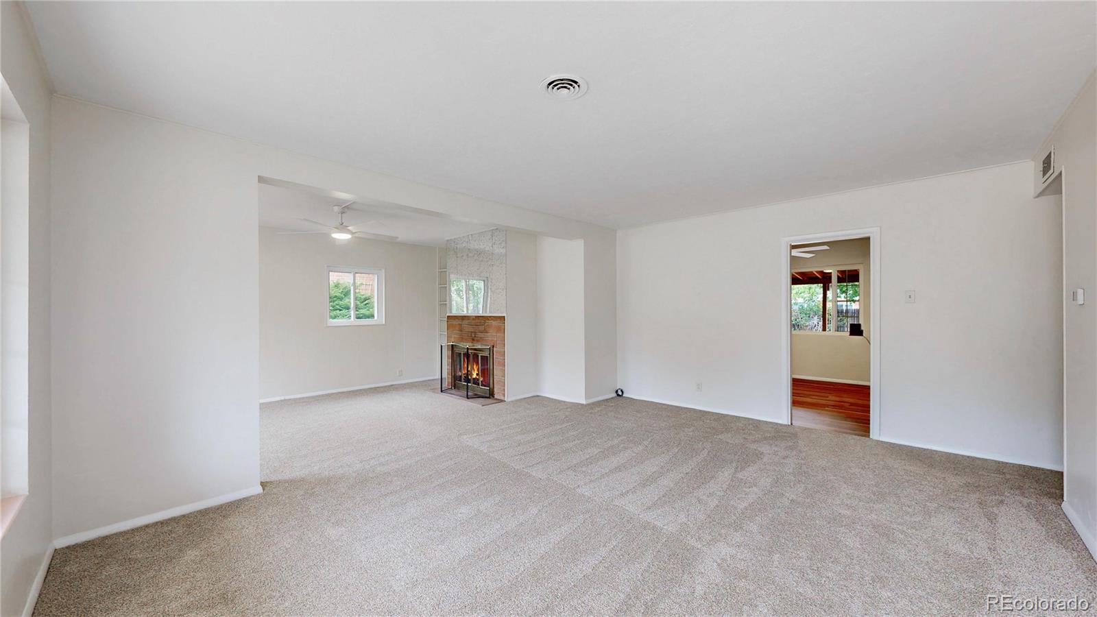 5th image of 820 Tucson St, Aurora, CO 80011 | MLS# 3377818