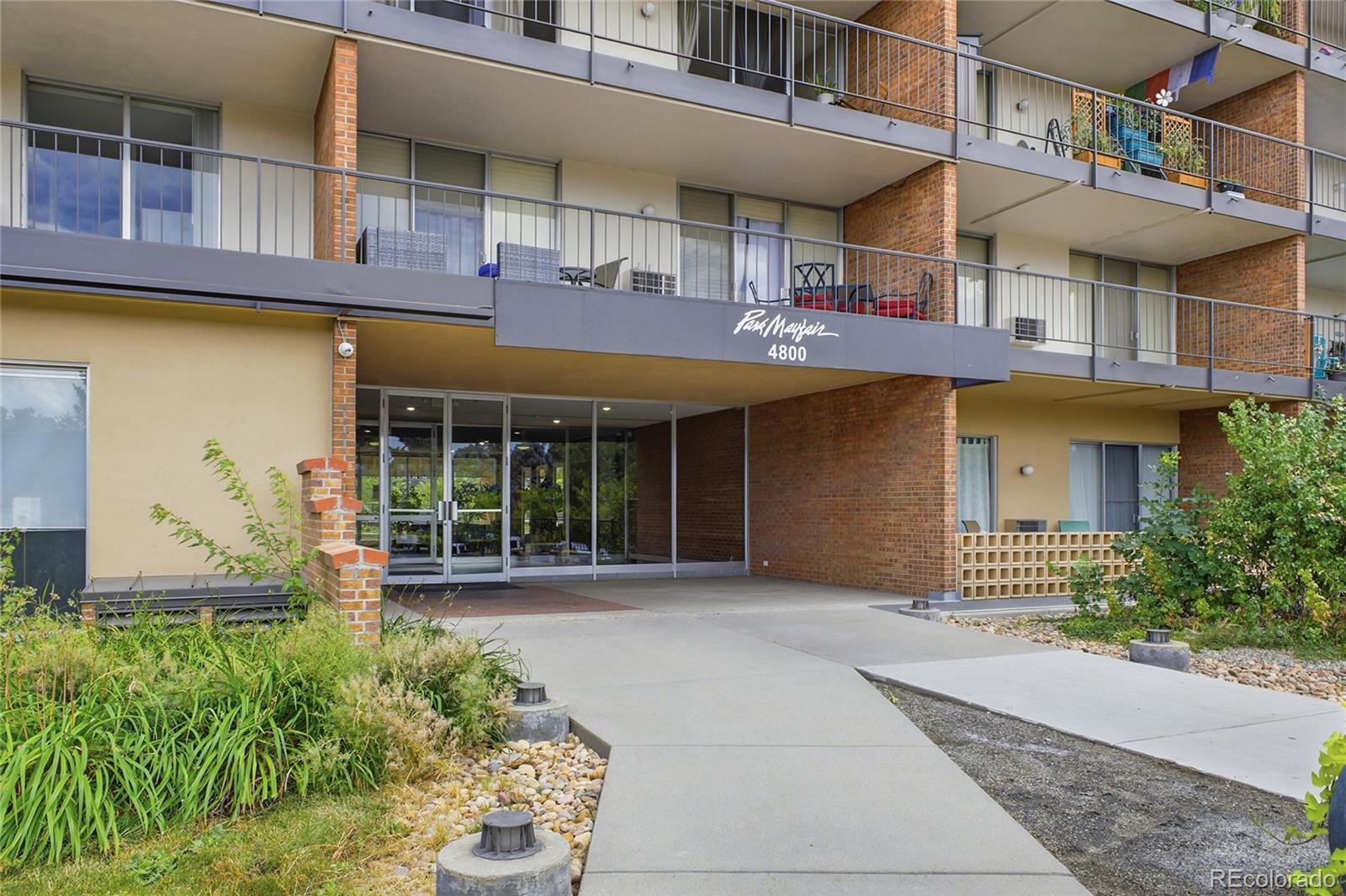 2nd image of 4800 E Hale Pkwy, Denver, CO 80220