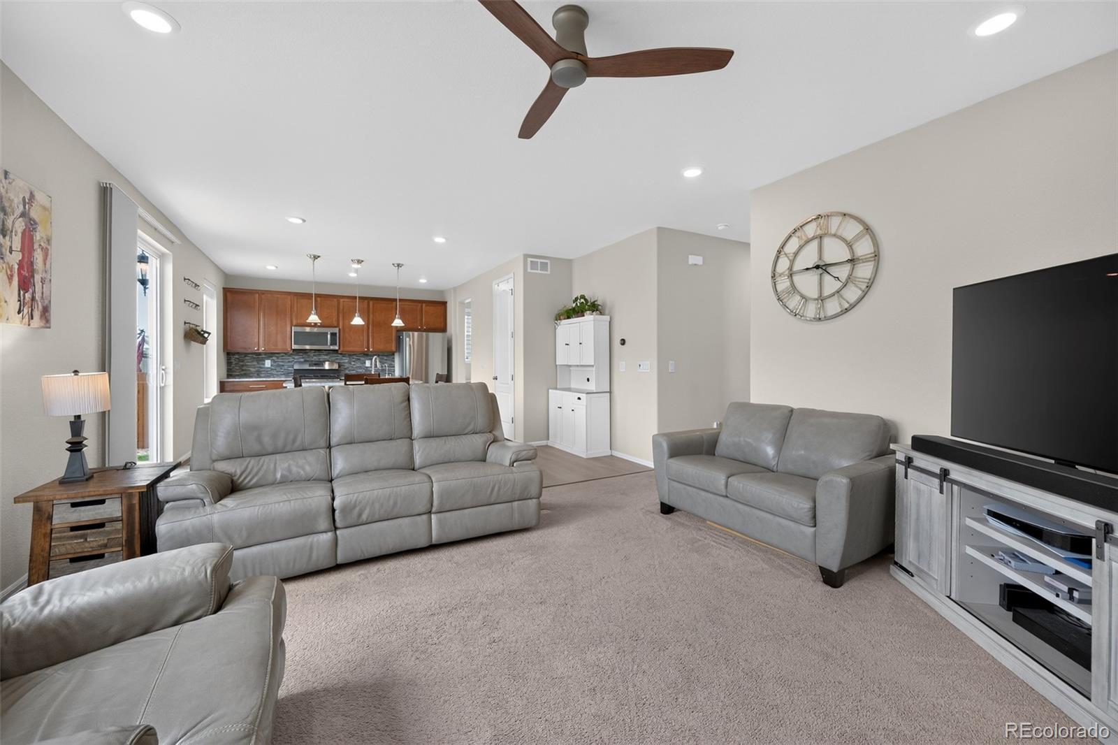 3rd image of 16068 Elizabeth St, Thornton, CO 80602 | MLS# 8233846