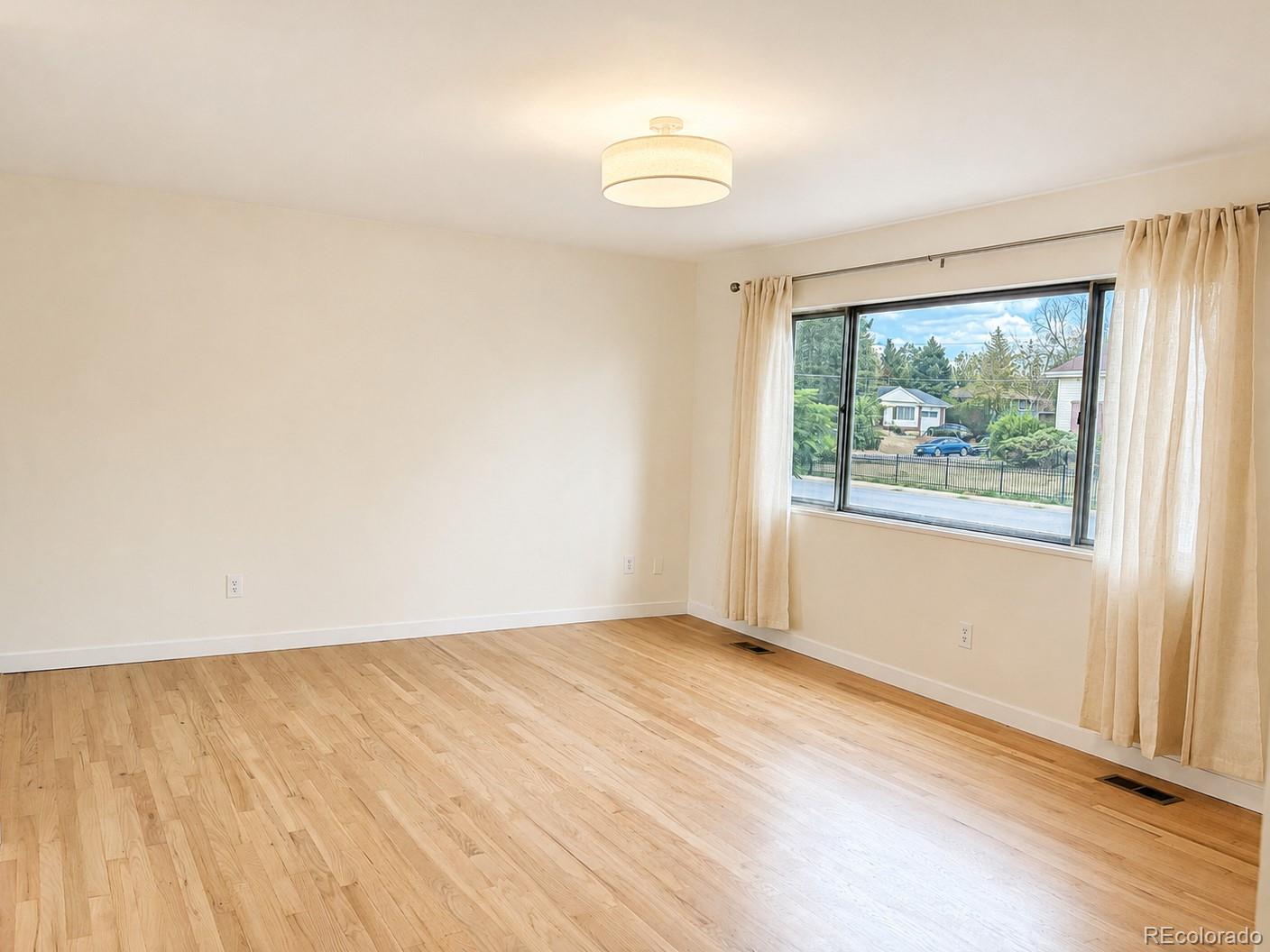 4th image of 14563 E 11Th Ave, Aurora, CO 80011 | MLS# 8883810
