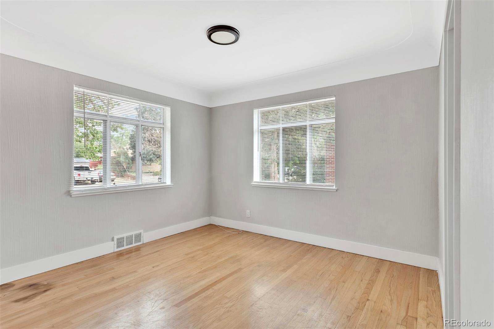 4th image of 1075 Kingston St, Aurora, CO 80010 | MLS# 2808352